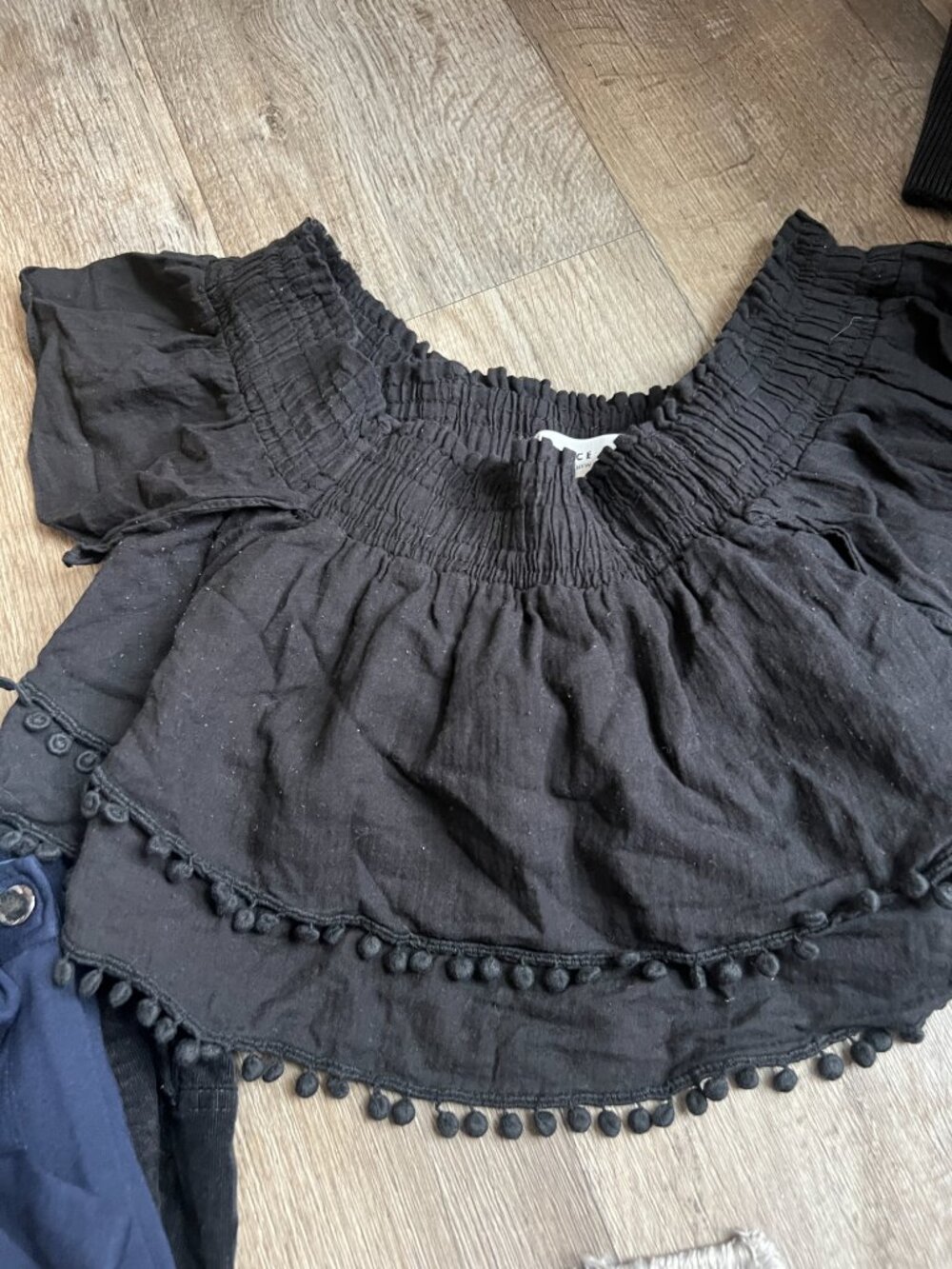 APIECE APART Off Shoulder RISAL Ruffle Crop Top XS - Picture 6 of 10
